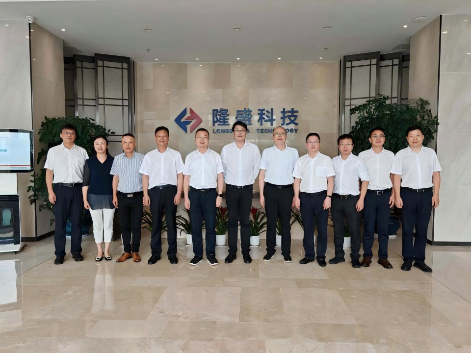 南昌市委領(lǐng)導(dǎo)攜江鈴集團(tuán)領(lǐng)導(dǎo)赴隆盛科技考察交流